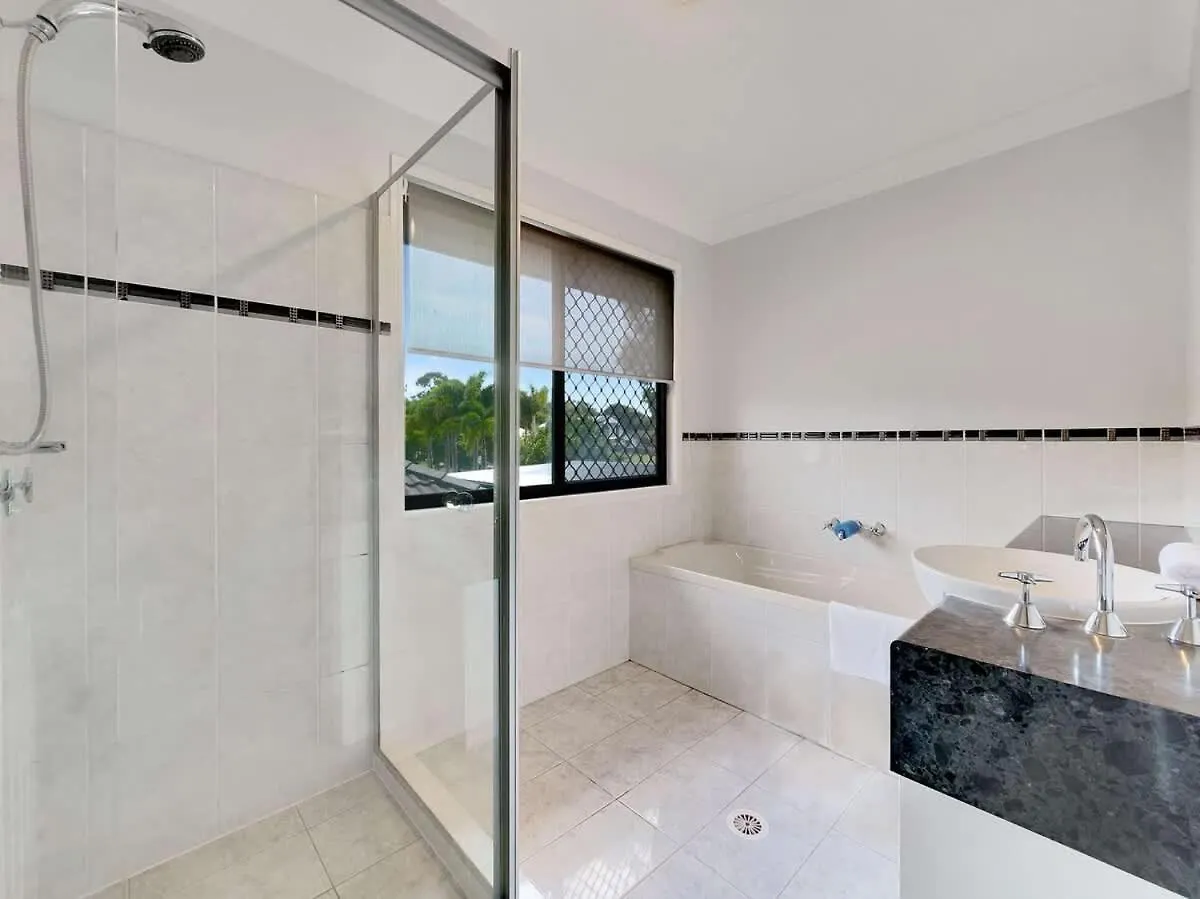 Holiday home Spacious Family & Pet-Friendly Home On The Canal Banksia Beach Australia