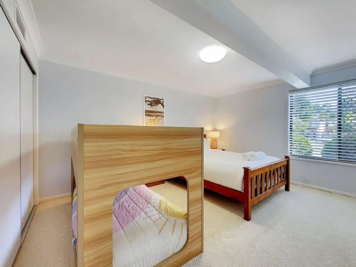 Holiday home Spacious Family & Pet-Friendly Home On The Canal Banksia Beach